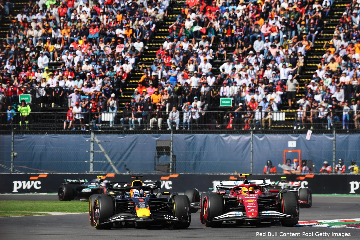 lewis-hamilton-ferrari-max-verstappen-red-bull-racing-mexico-zondag-2025