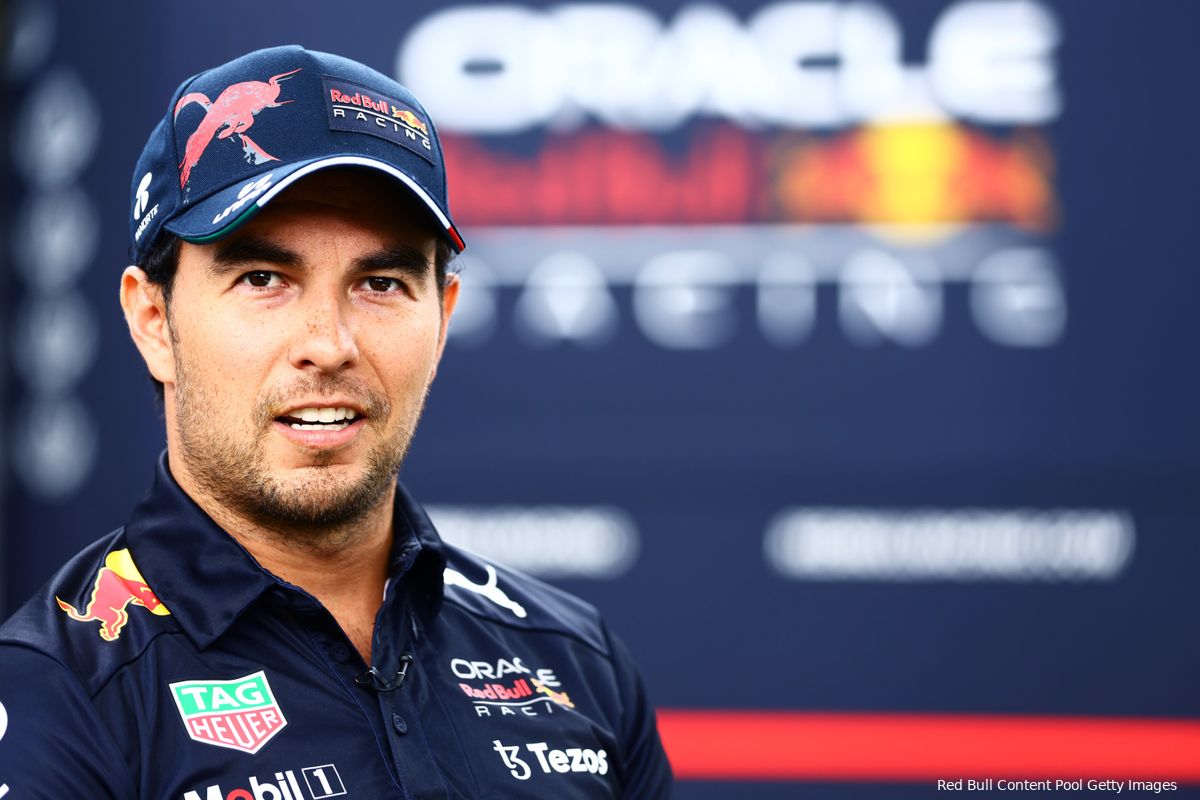 Video | Pérez rijdt van New York naar Miami in oude Red Bull-bolide