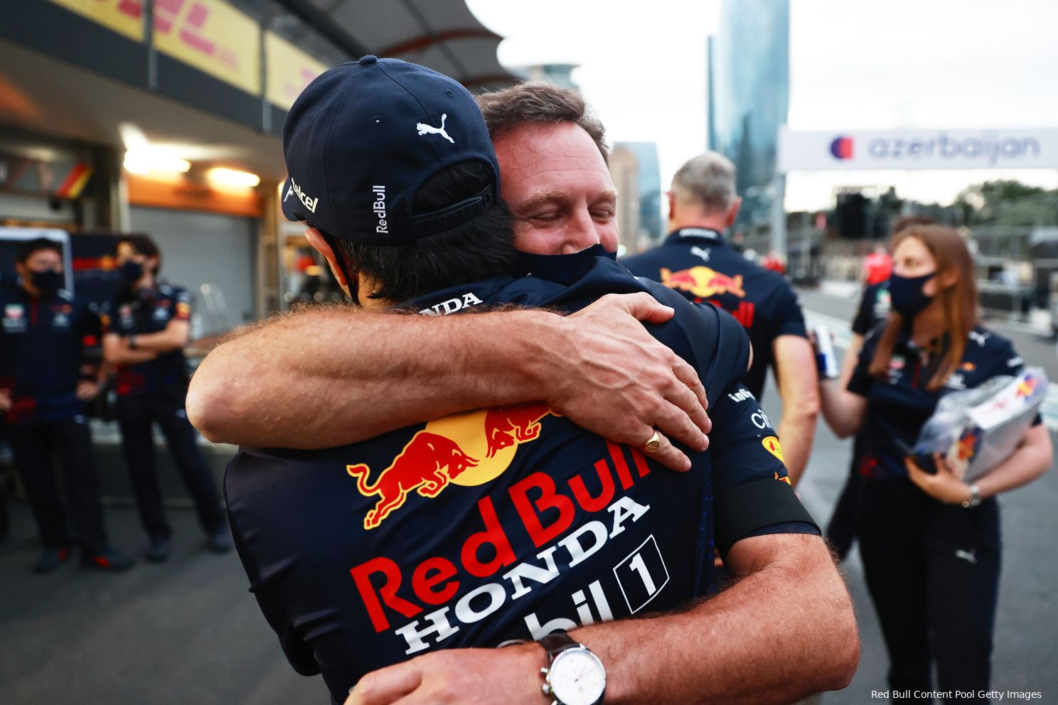 Column | Red Bull, wacht niet veel langer met contractverlenging voor Pérez