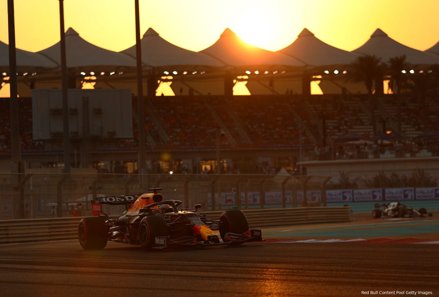 Verstappen tijdens de kwalificatie op het Yas Marina-circuit, Abu Dhabi (Foto: Red Bull Content Pool / Getty Images)