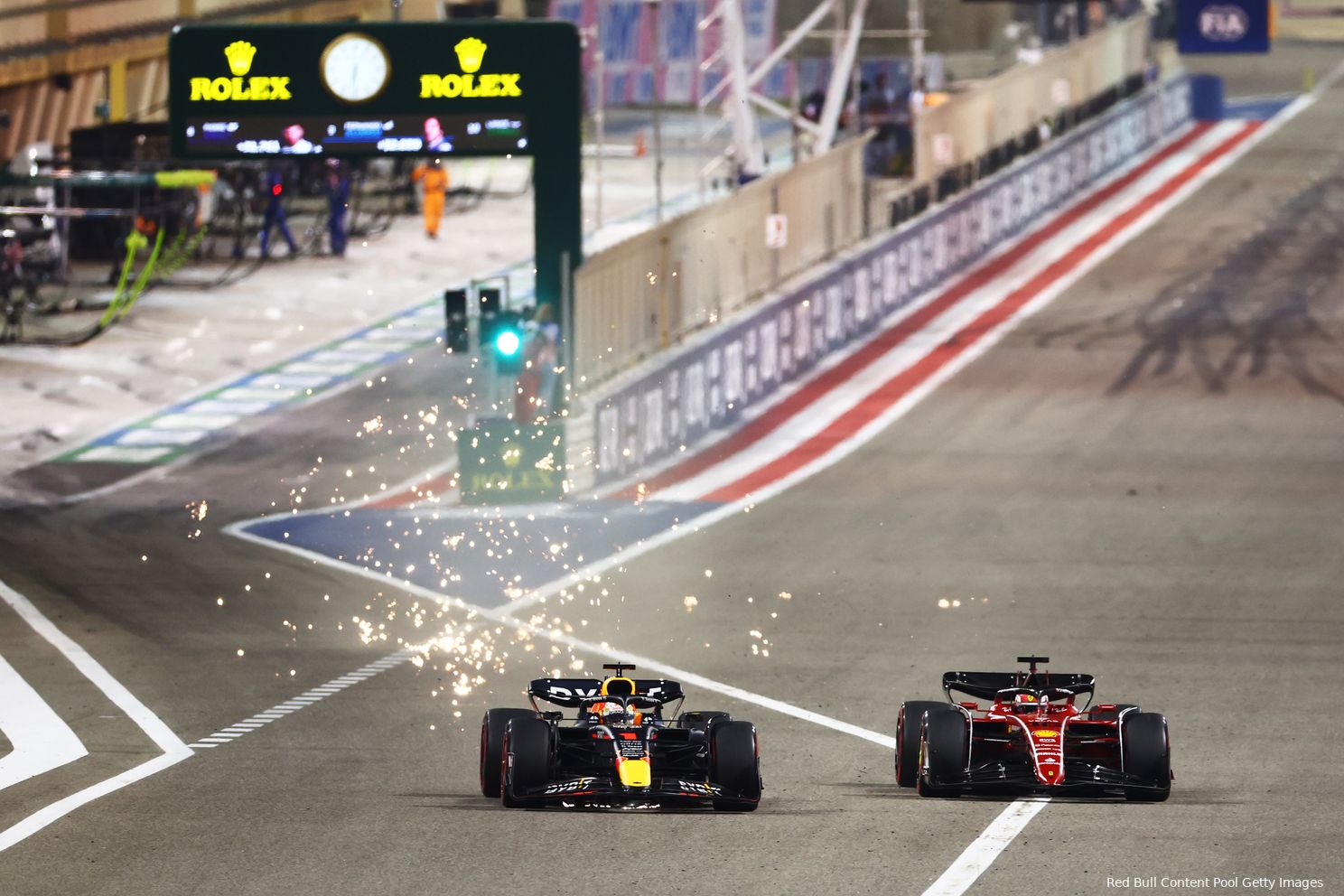 Max Verstappen en Charles Leclerc in gevecht tijdens de Grand Prix van Bahrein.