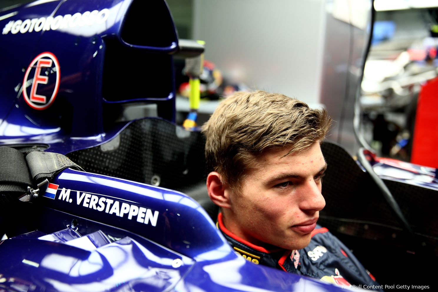 Coulthard blikt terug op Verstappens F1-debuut: 'Dat had Wolff ook met Antonelli moeten doen'