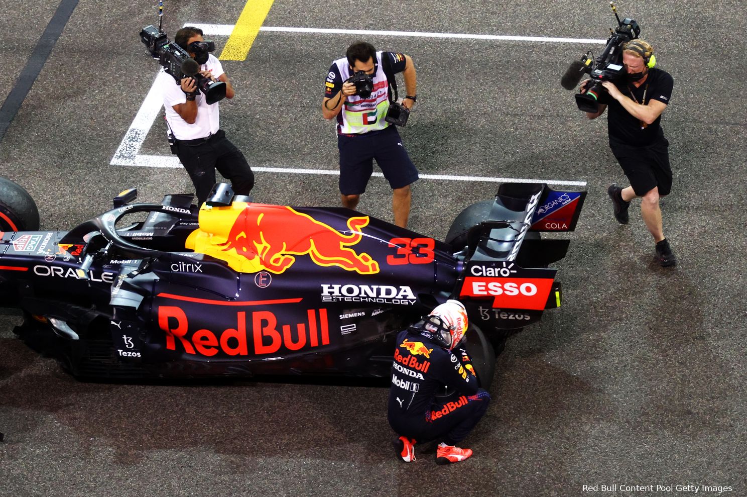 verstappen abudhabi2021 redbull