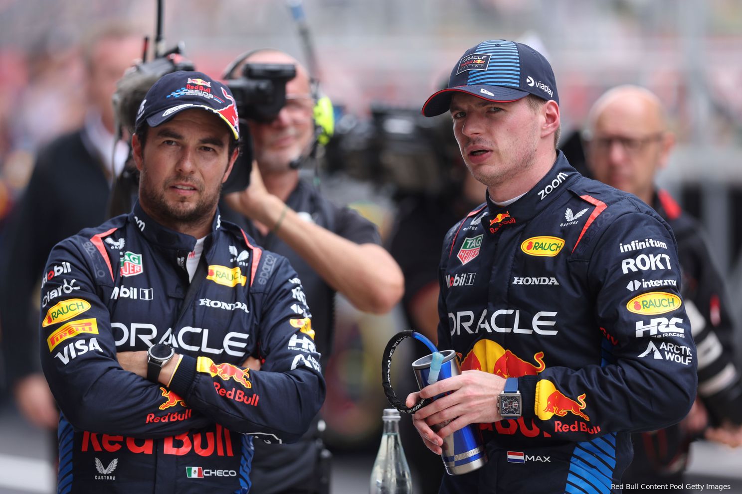 Van Buren geeft zeldzaam inkijkje in Red Bull-keuken: 'Dat laat zien hoe speciaal Verstappen is'