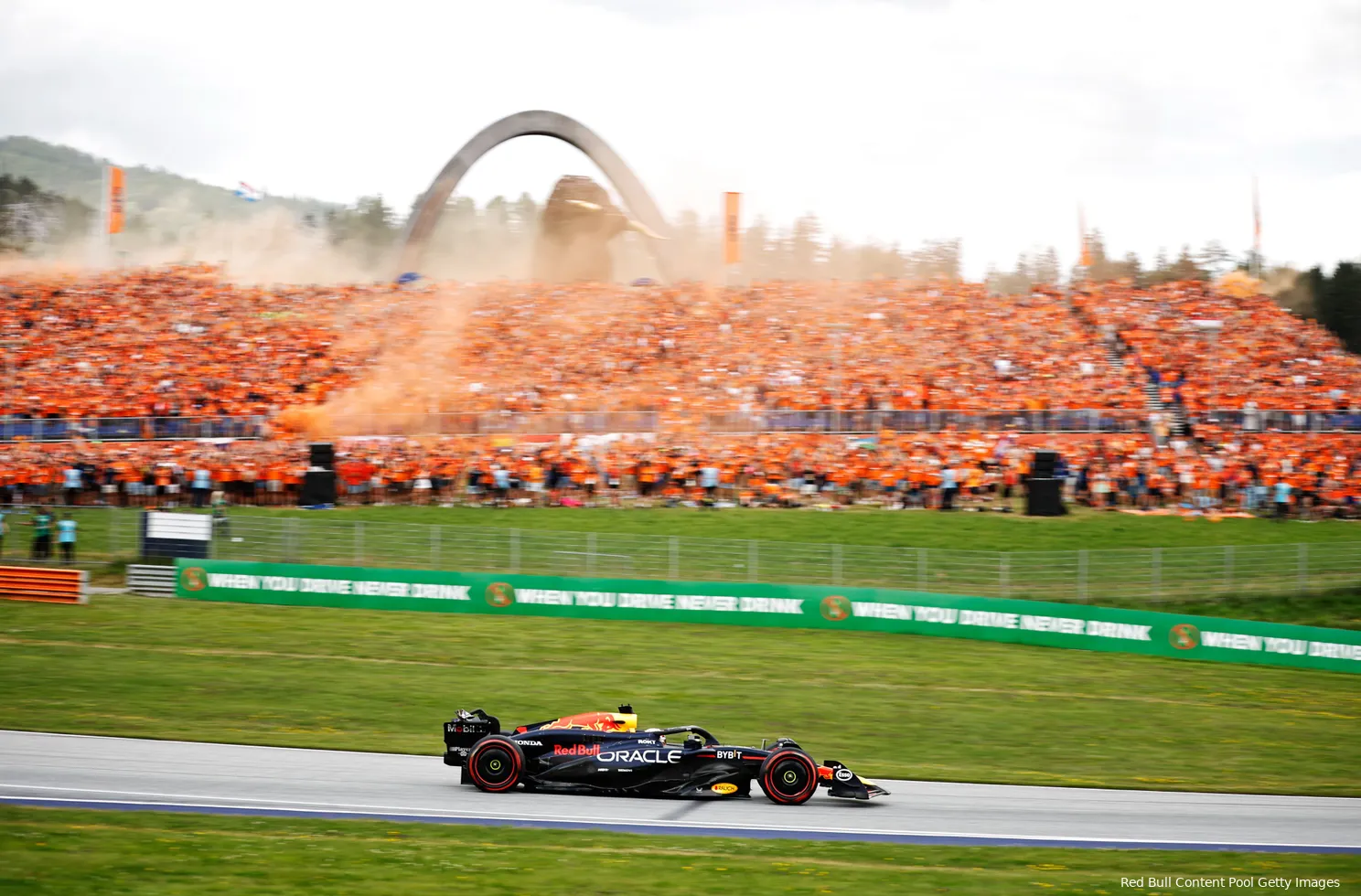 Verstappen hoopt Orange Army op podium te trakteren: ‘Willen het momentum van Canada vasthouden'