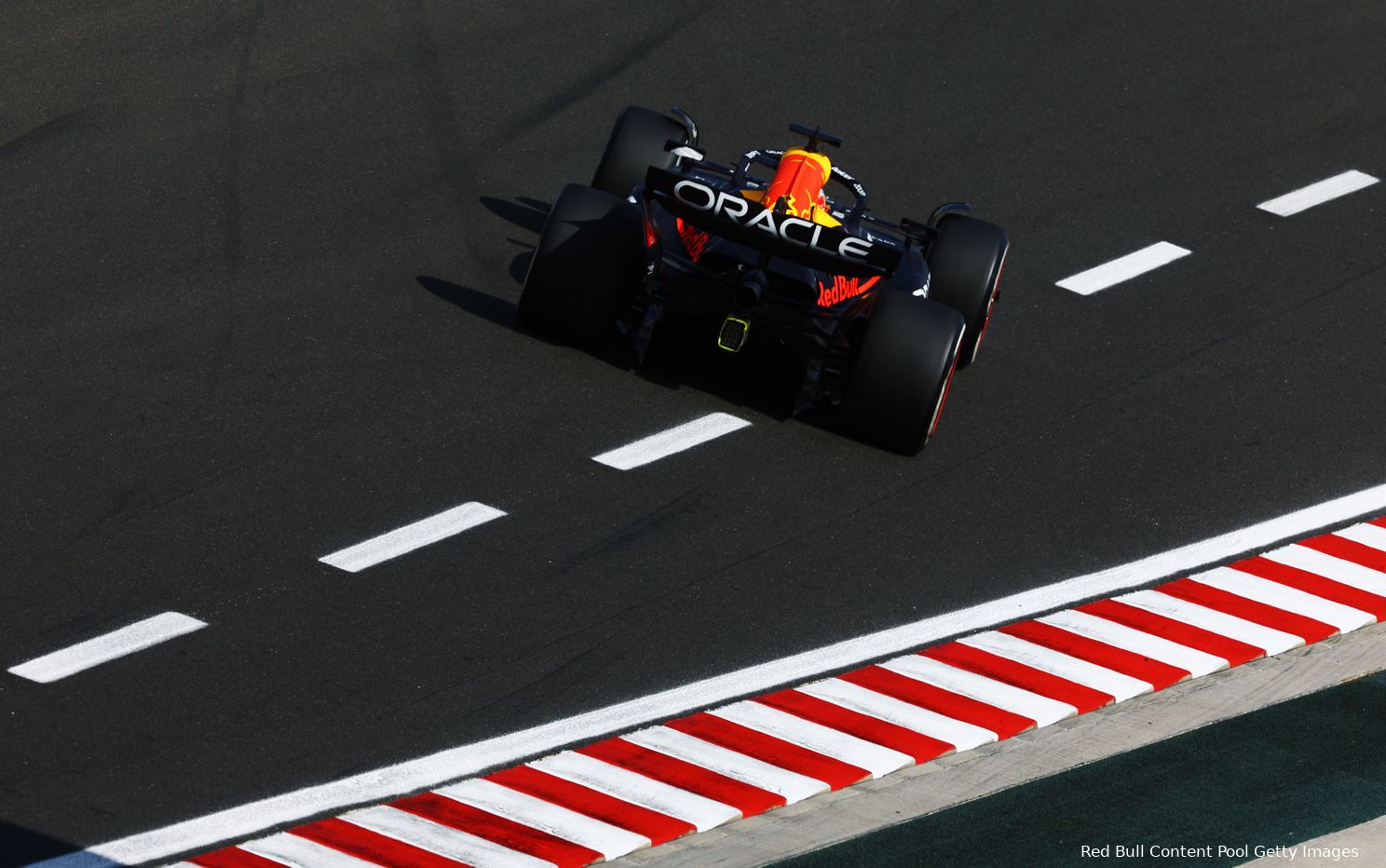 max verstappen racedag hongarije 2024 redbullracing