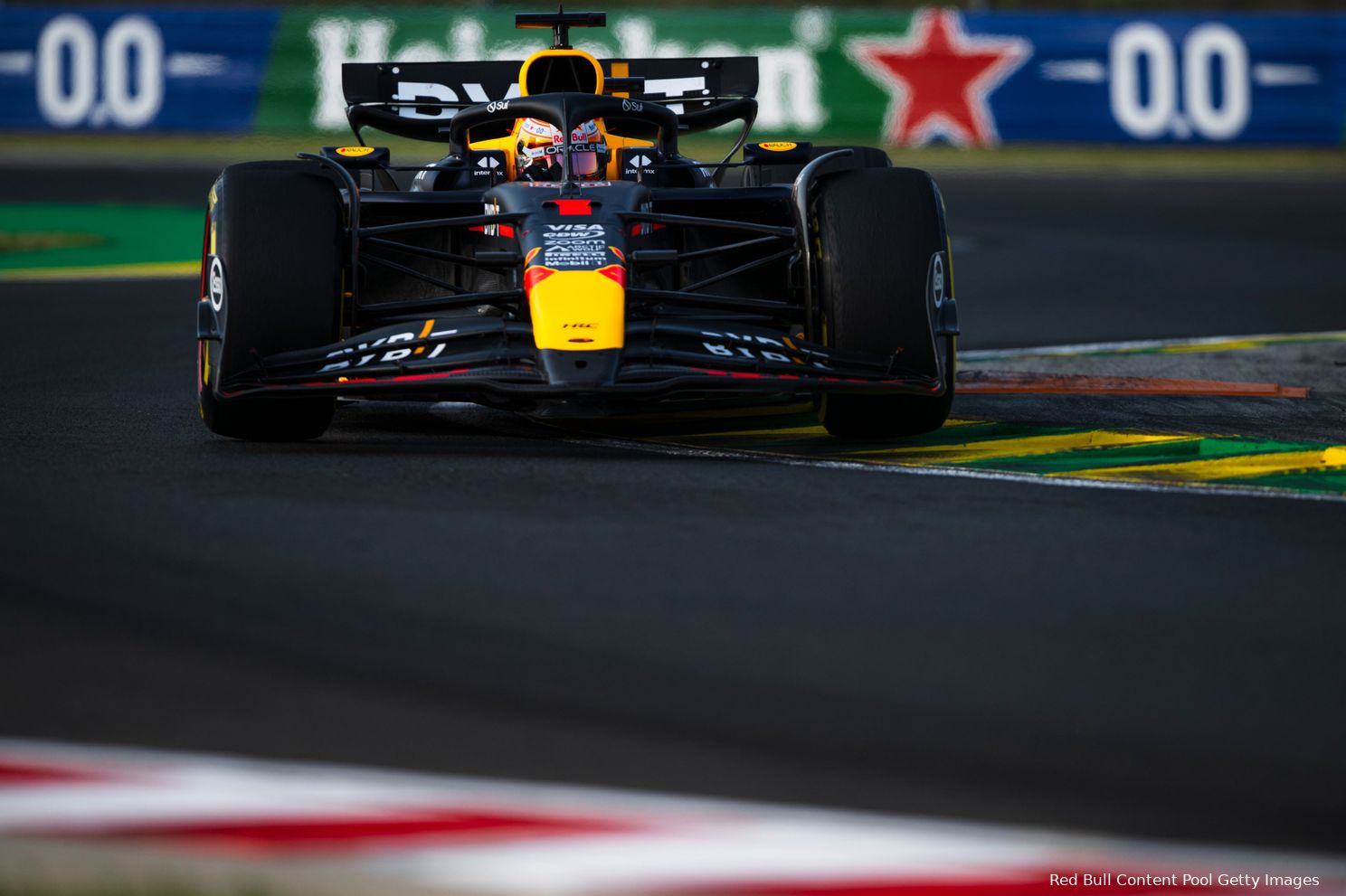 max verstappen red bull racing rb20 hongarije 2024 1 87