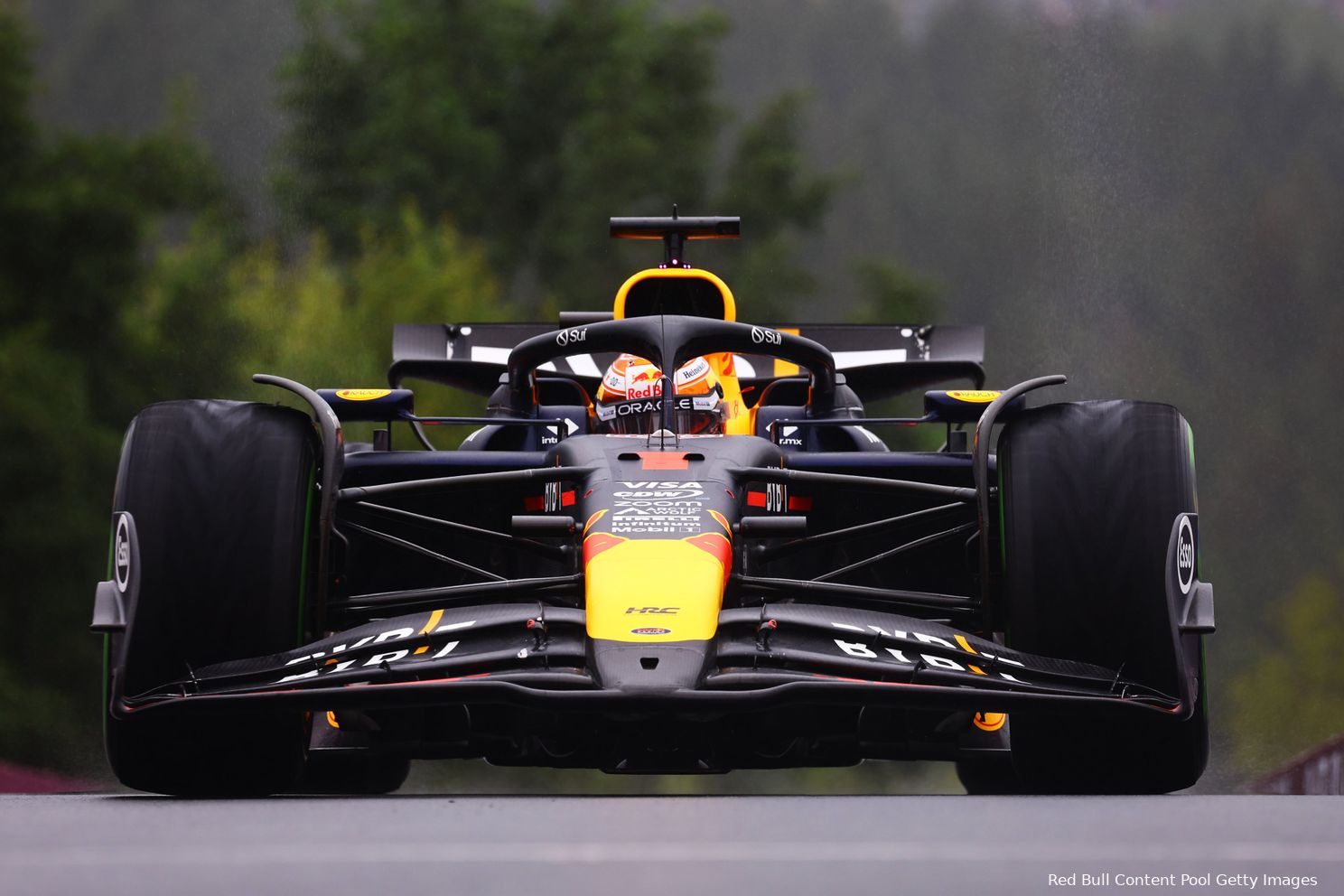 max verstappen red bull racing rb20 regen spa belgie 121