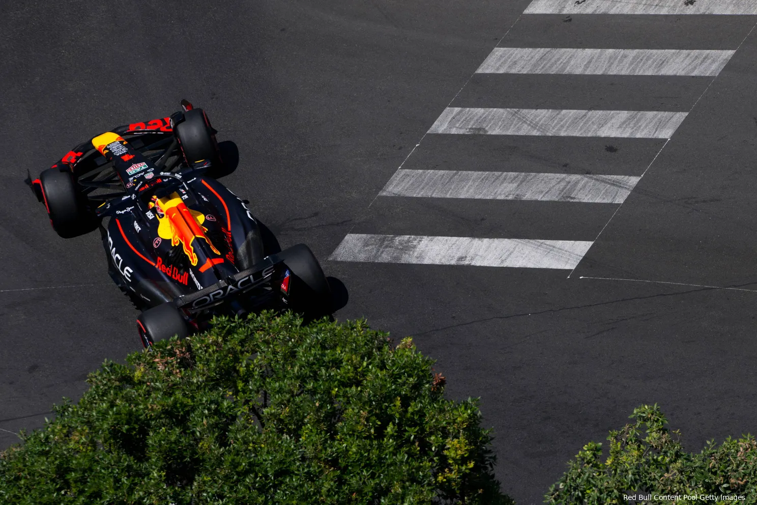 Verstappen geen groot fan van verplichte tweestopper: 'Kan ook Mario Kart gaan organiseren'