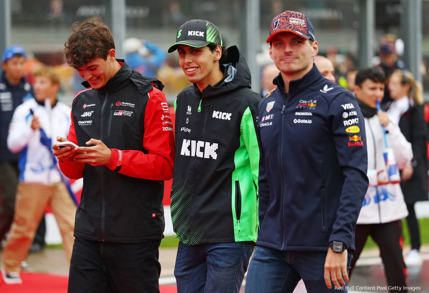 red-bull-racing-max-verstappen-stake-sauber-gabriel-bortoleto-haas-oliver-bearman-gp-belgie-2025-zondag