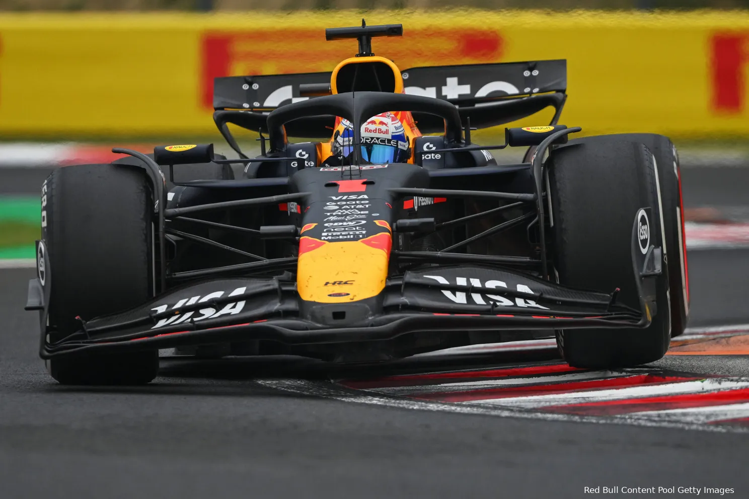max-verstappen-zondag-race-hongarije-2025
