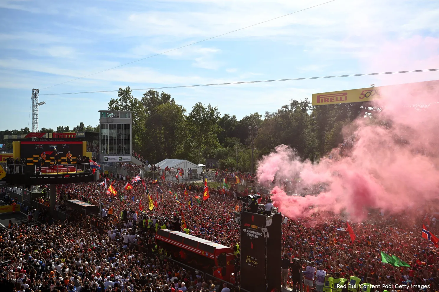 max-verstappen-red-bull-racing-lando-norris-oscar-piastri-mclaren-gp-italie-2025-zondag-podium-monza-12