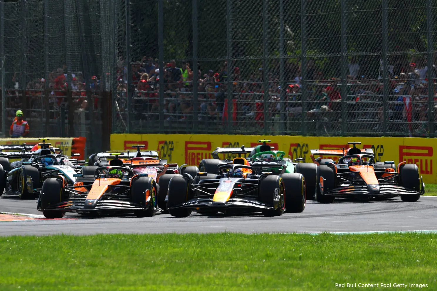 max-verstappen-red-bull-racing-mclaren-oscar-piastri-lando-norris-gp-italie-2025-zondag-2