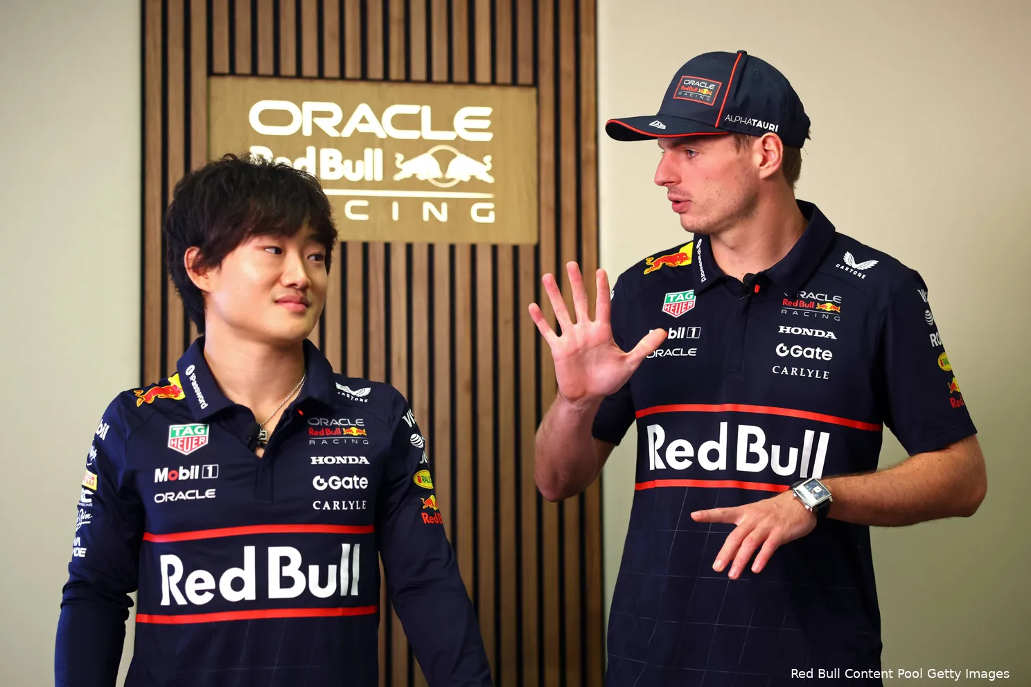 max-verstappen-yuki-tsunoda-vrijdag-red-bull-racing-bakoe
