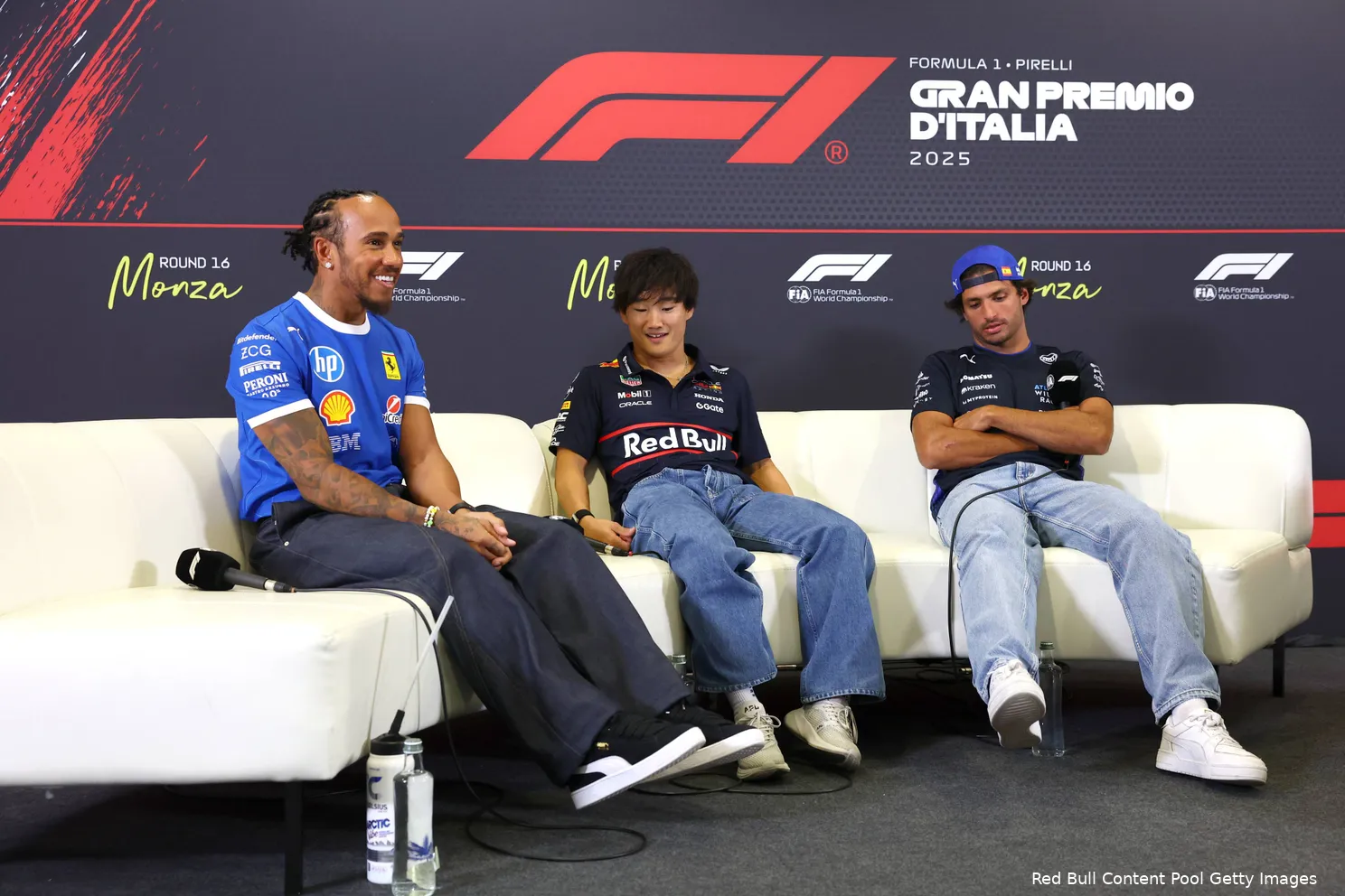 red-bull-racing-yuki-tsunoda-lewis-hamilton-ferrari-carlos-sainz-williams-gp-italie-2025-donderdag-persconferentie-2