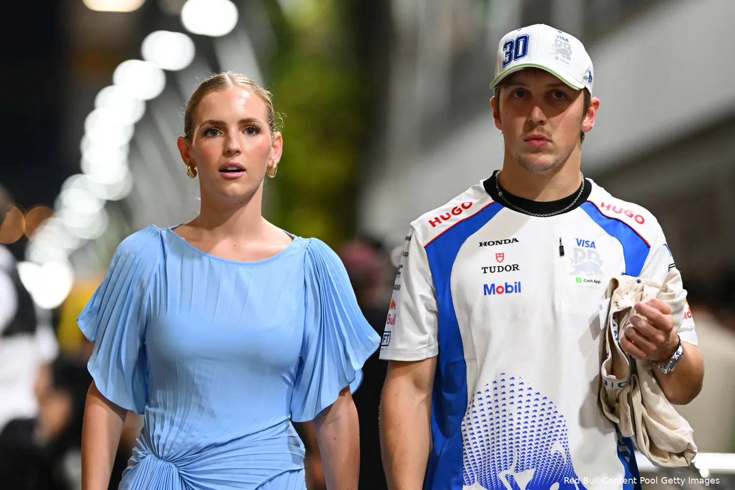 liam-lawson-racing-bulls-hannah-st.john-singapore-zondag-2025
