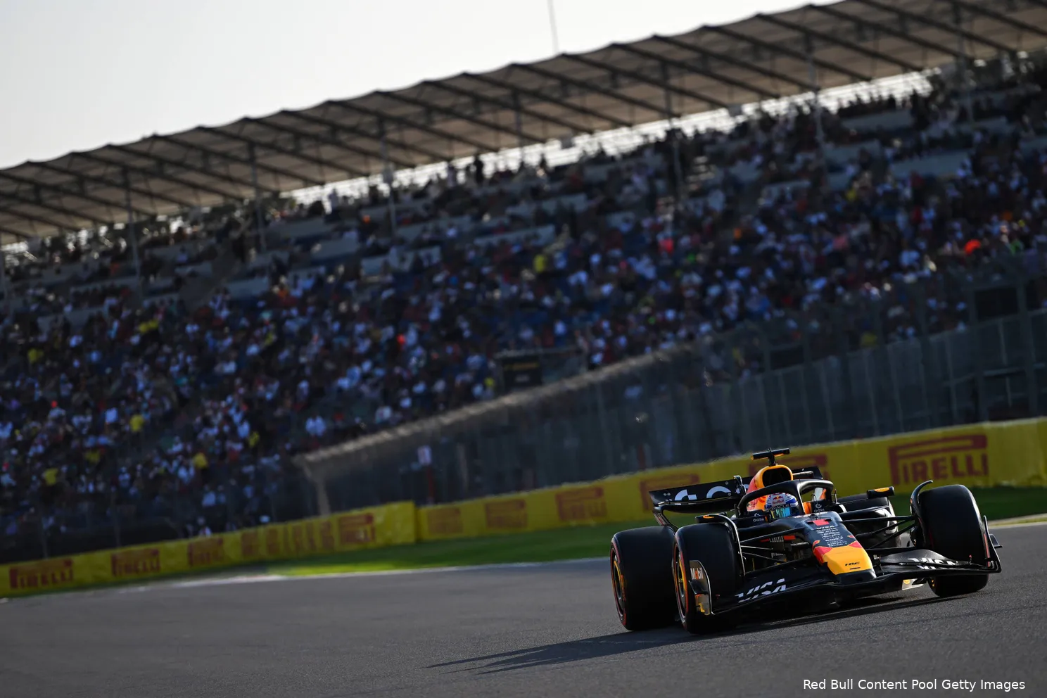 max-verstappen-red-bull-racing-gp-2025-vrijdag