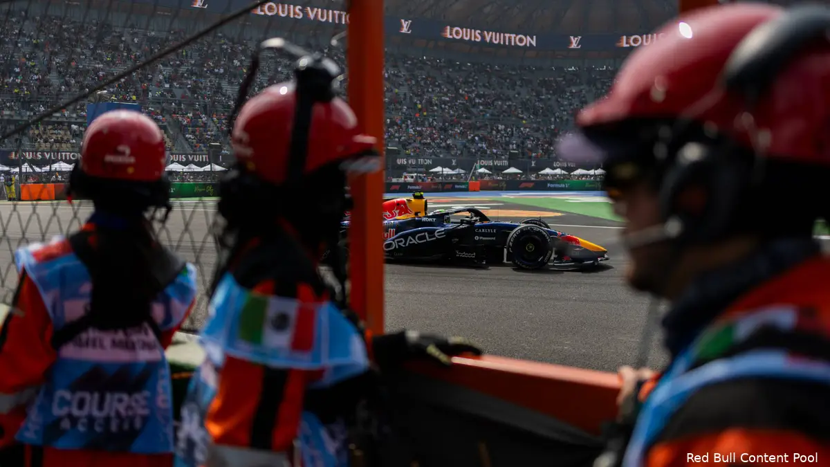 Photo: GP33 Red bull mexico jpg@webp