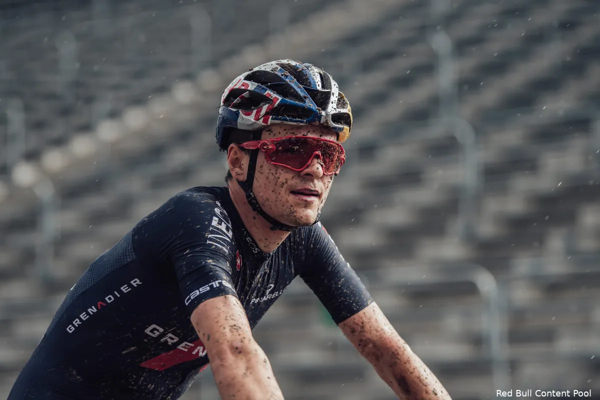 Pidcock bespreekt rivalen: 'Mathieu is alleen blij als hij wint, Wout kiest zijn dagen'