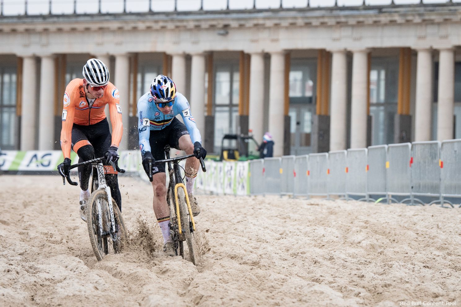 Nabeschouwing: 'Van Aert naar het WK? Zou hem in België houden en op klassiekers richten'