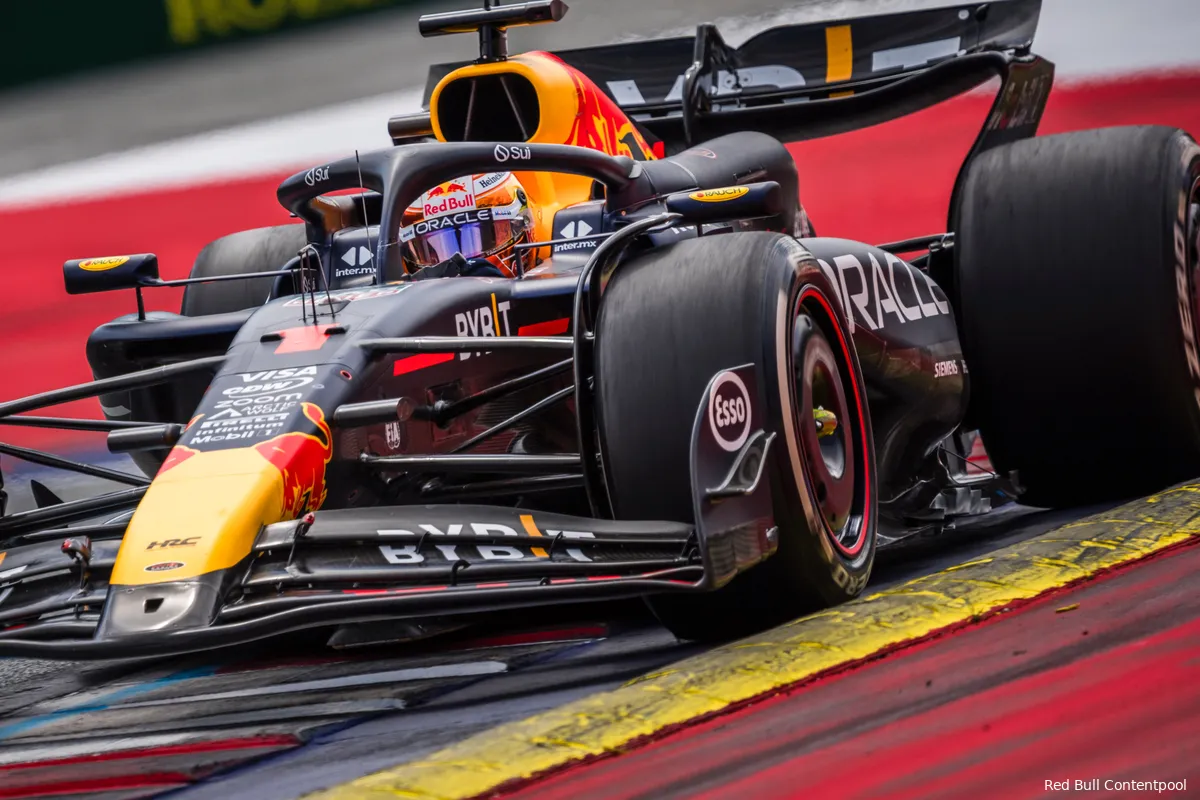 Verstappen en Norris geven mening over botsing