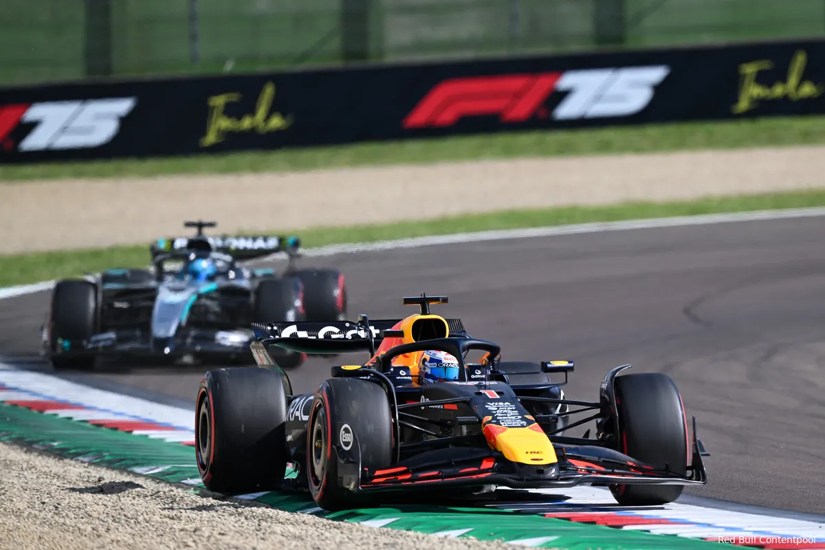 Piastri pakt poleposition in Imola, Verstappen tweede