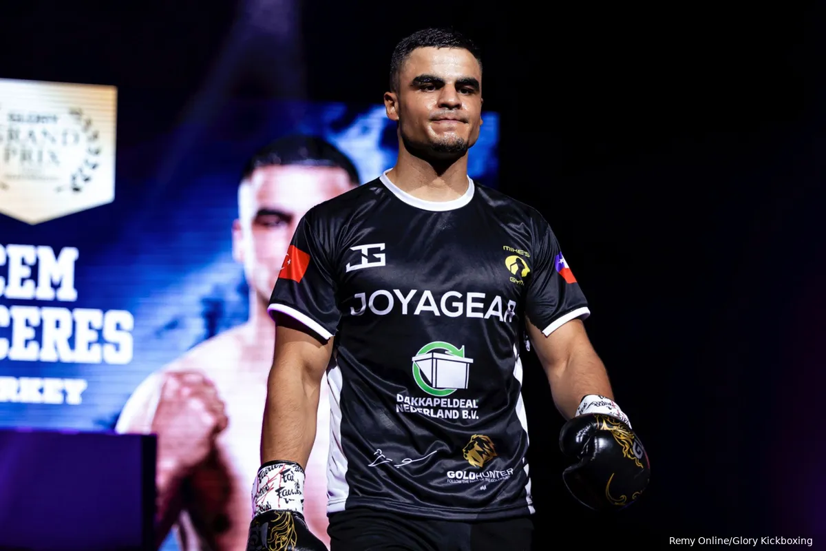 Foto's Glory gevecht laat impact knock-out zien: 'Caceres stalen vuisten'