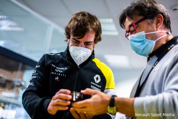 Update | Alonso bedankt Renault voor Formule 1-test in Barcelona