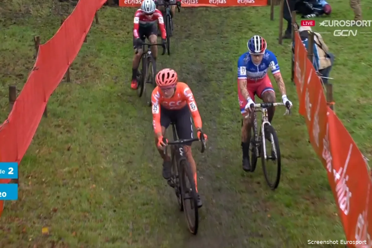 Vos kleurt rentree op met klinkende solozege in Ethias cross Essen