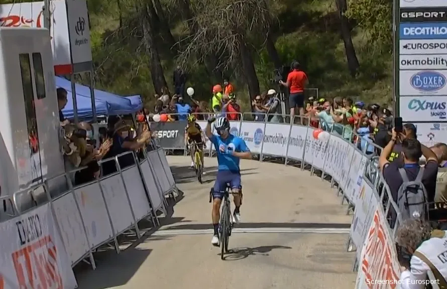 López kraakt sterke Tolhoek op slotklim in Ruta del Sol