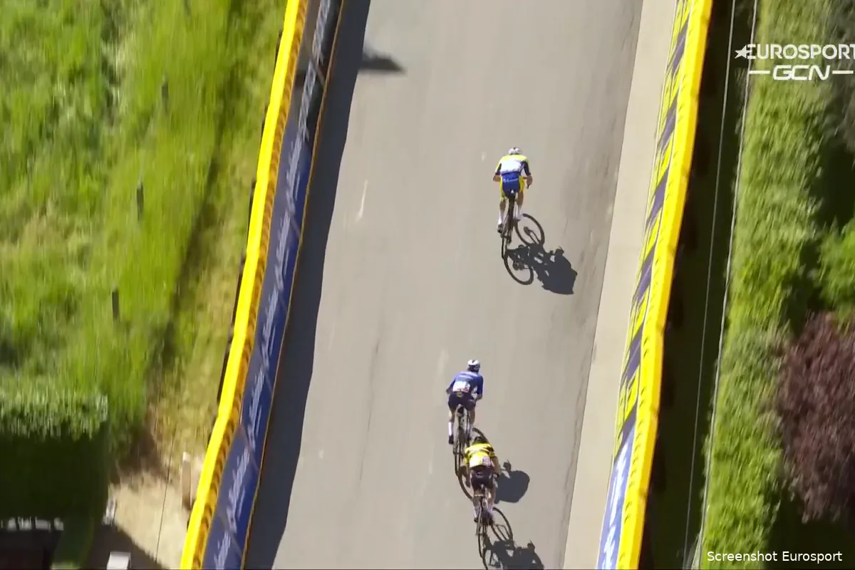 Robbe Ghys verslaat Remco Evenepoel in geweldig spannende finale Ronde van België