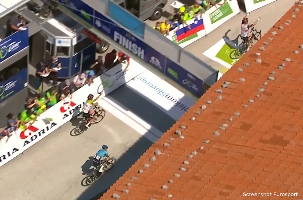 Pogacar gunt ploegmaat Ulissi ritzege in Ronde van Slovenië (en wordt zelf nog tweede)