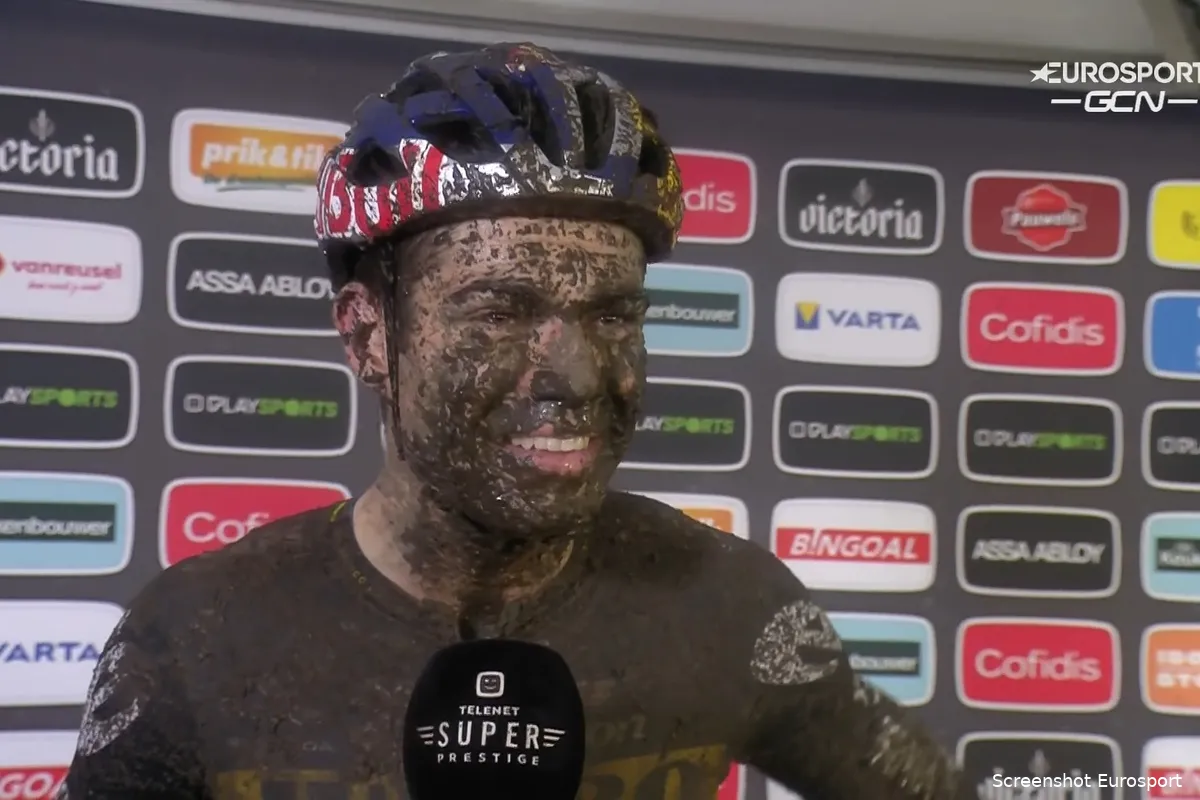 Van Aert is back: 'Vond een eigen tempo en dat bleek sneller dan dat van de rest'