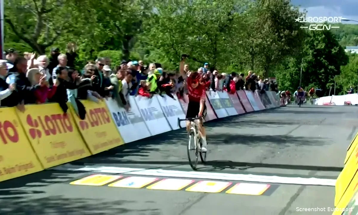 Oekraïense Biriukova (24) wint vijfde rit Thüringen Ladies Tour na solo van bijna 100 km!
