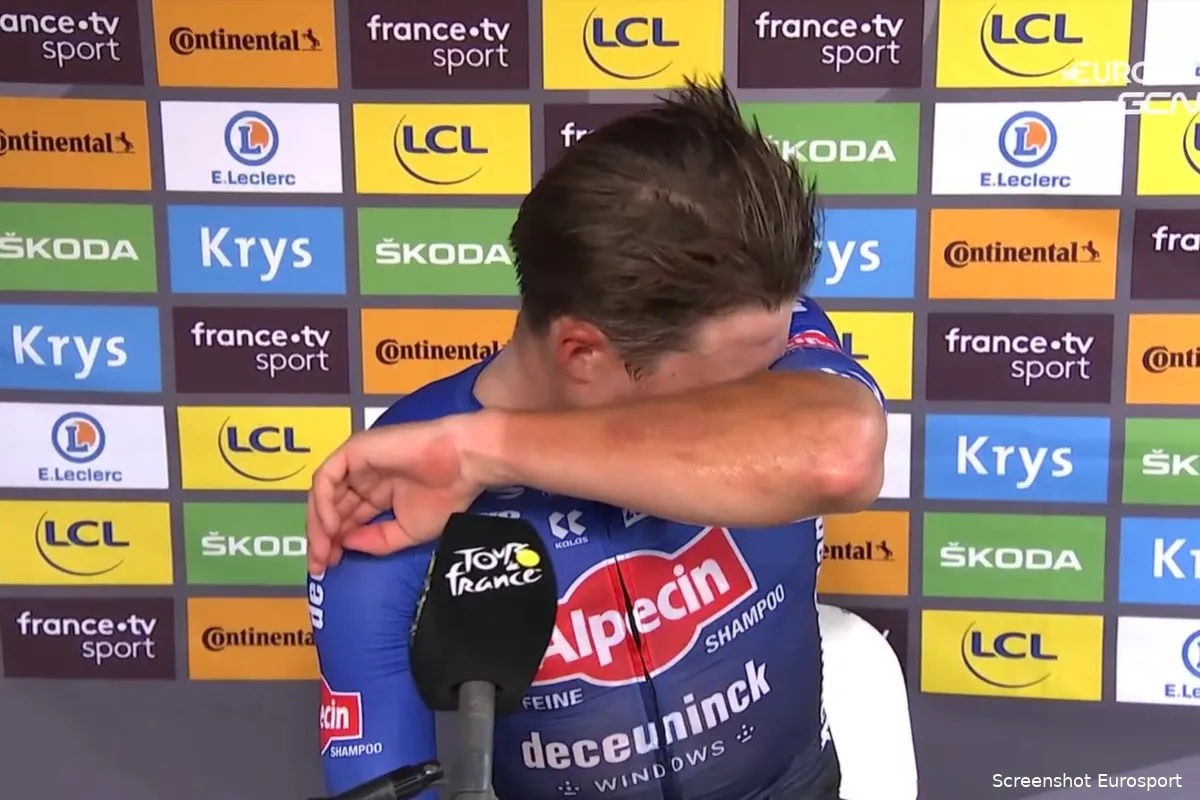 Philipsen in tranen na prachtige ritzege: 'Het was een lange zoektocht naar deze overwinning'