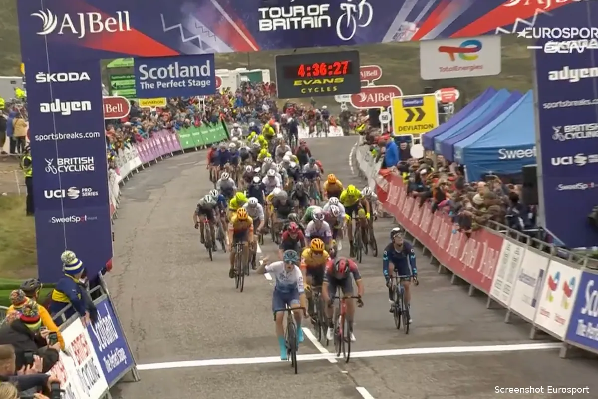 Strong heeft de sterkste sprint in huis in openingsrit Tour of Britain