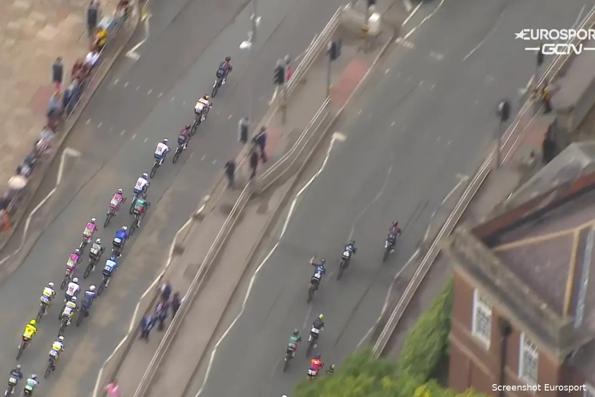 🎥  Bol komt in slotkilometer Tour of Britain naast het parcours terecht