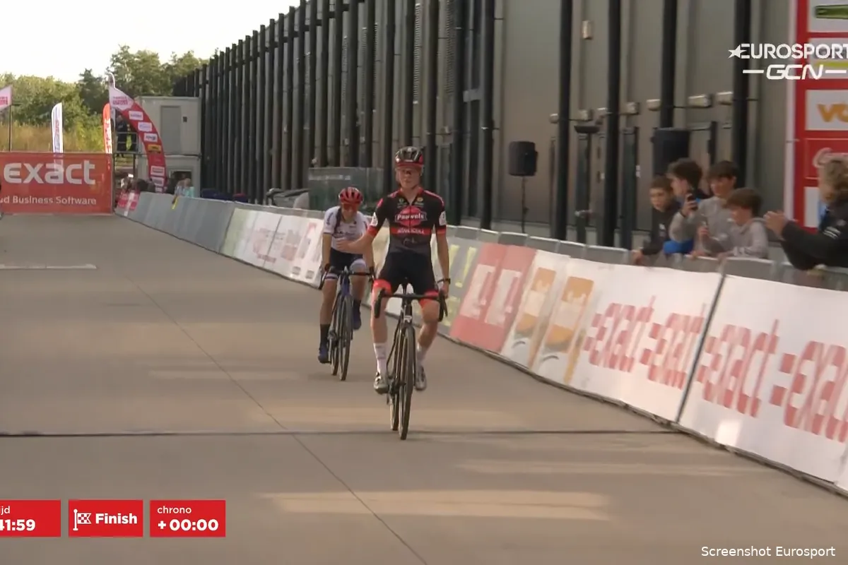 Van Empel verslaat Brand na geweldig duel in Exact Cross Beringen