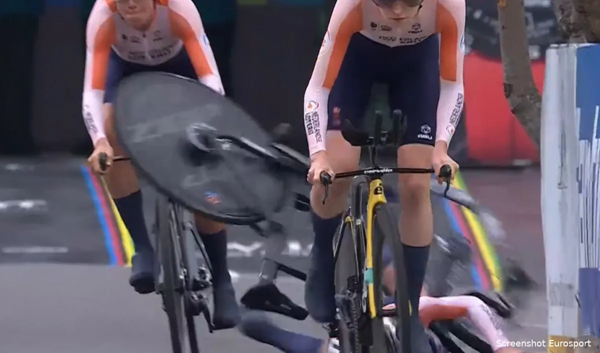 🎥 Drama voor Nederland bij Mixed Team Relay: Kettingpech Mollema, Van Vleuten valt bij start