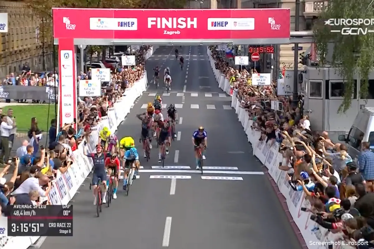 Viviani wint slotrit CRO Race, Mohoric wordt tweede en snoept eindzege af van Vingegaard