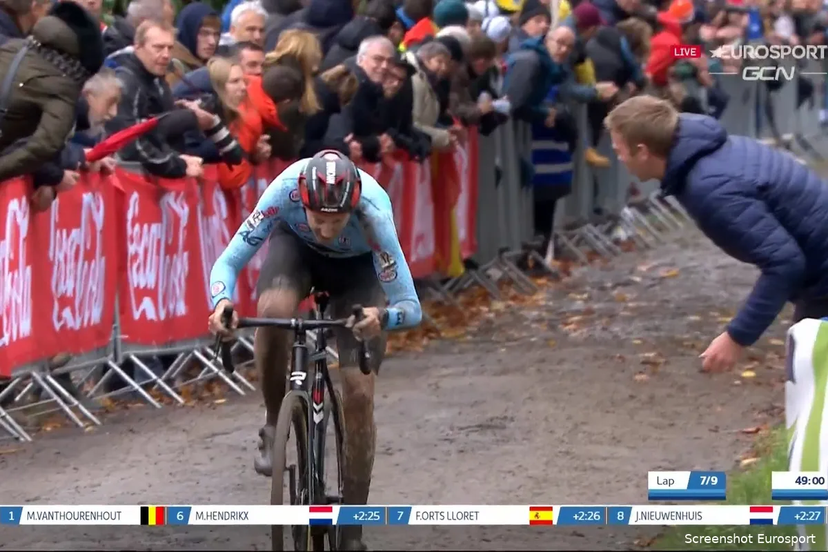 Vanthourenhout knalt naar zege op het EK: 'Af en toe een grote vis winnen doet veel deugd'