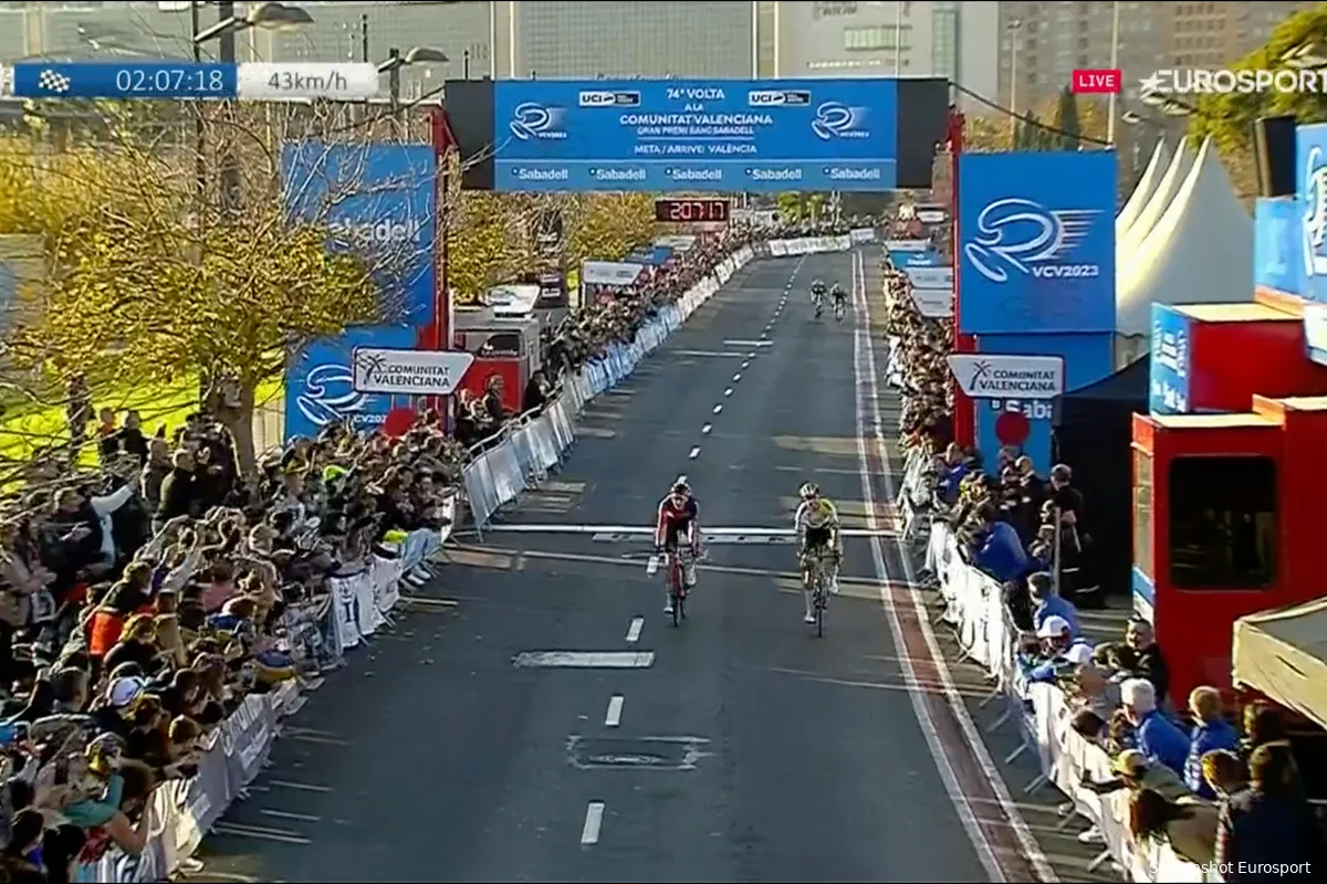 Spannende finale Ronde van Valencia levert dubbelslag op voor Rui Costa, Thymen Arensman nipt tweede