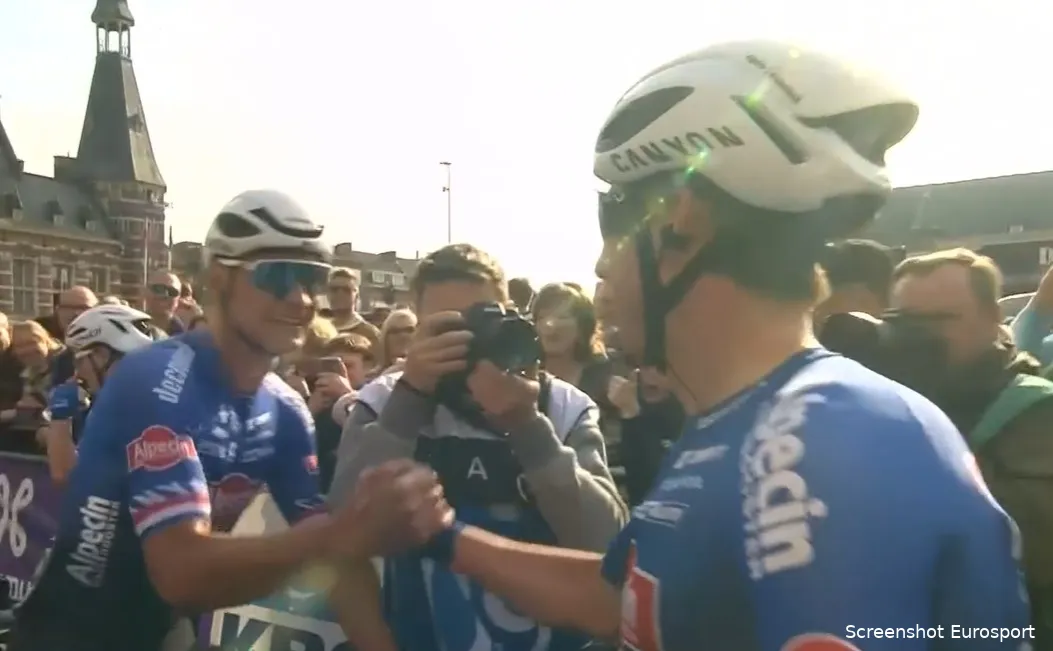 Philipsen helpt Van der Poel aan overwinning en klopt Van Aert in strijd om plaats twee: 'Kan niet veel beter'