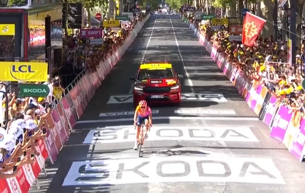 Toptalent Bauernfeind doet een Kastelijntje met waanzinnige solo en ritwinst in Tour de France Femmes