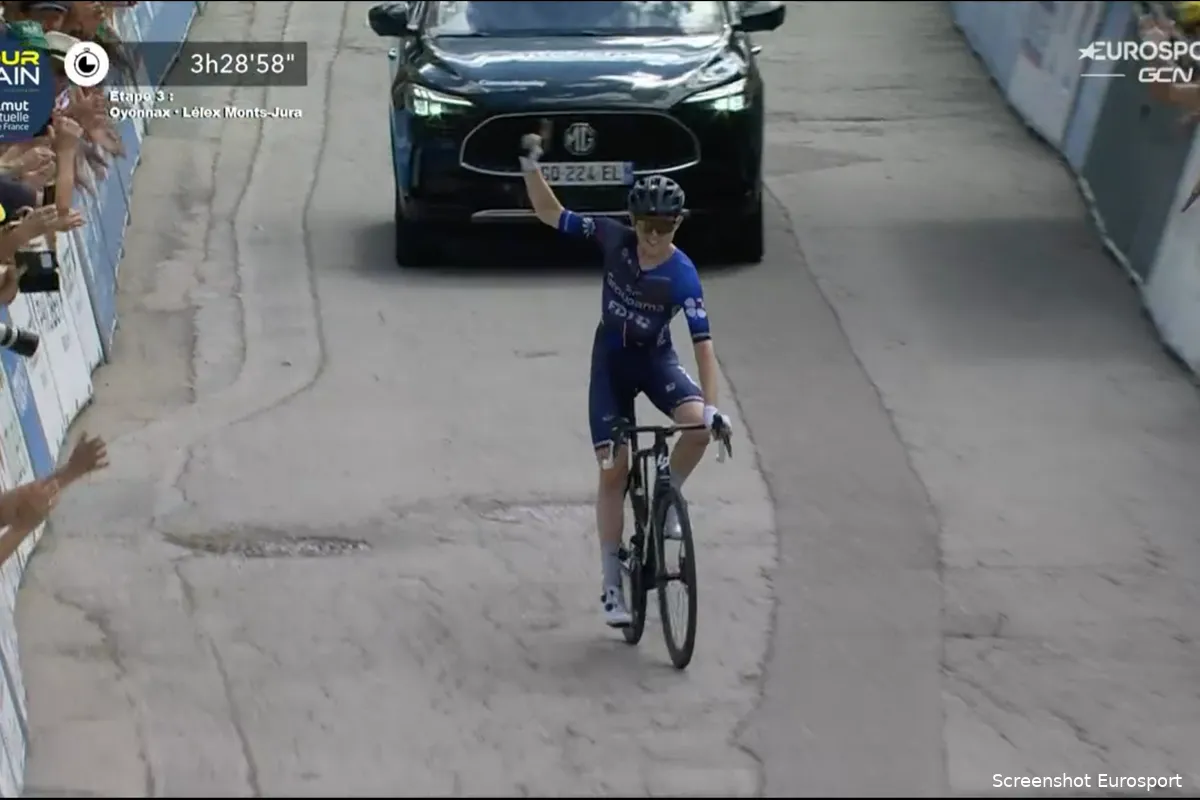 Dit keer geen valpartij op de streep voor gehavende Storer: 'Gaf halverwege de rit het sein om ervoor te gaan'