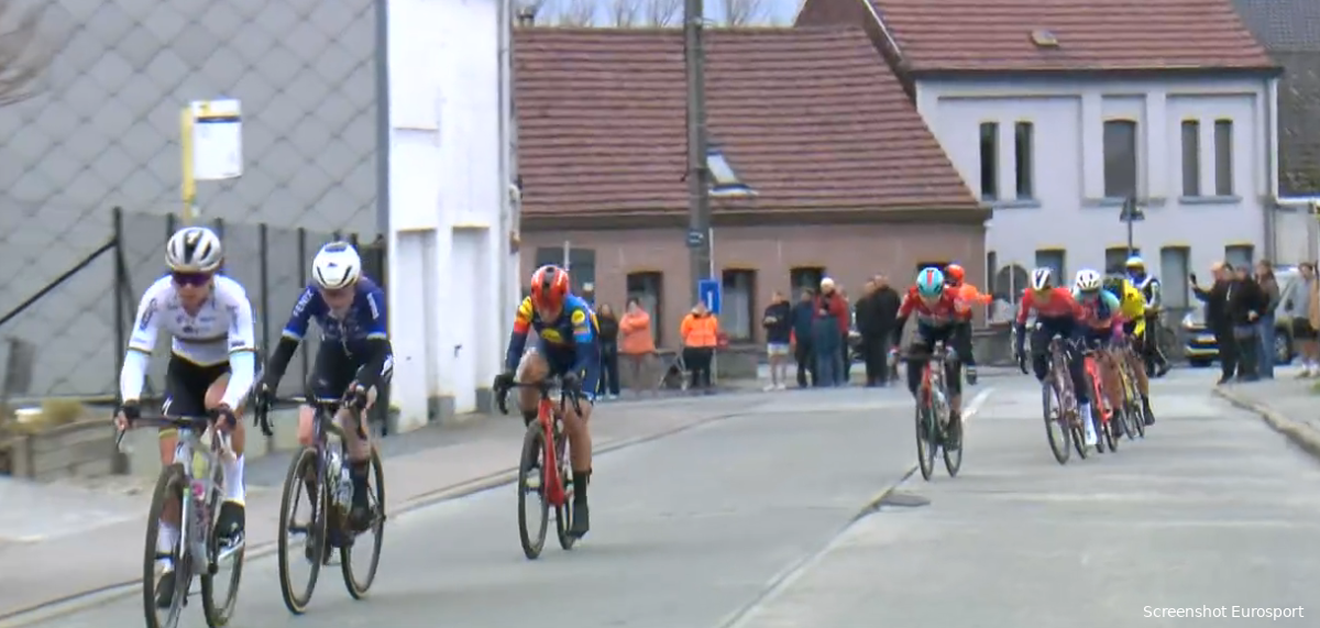 LIVE Omloop Het Nieuwsblad 2024 Visma Lease a Bike wint weer bij de