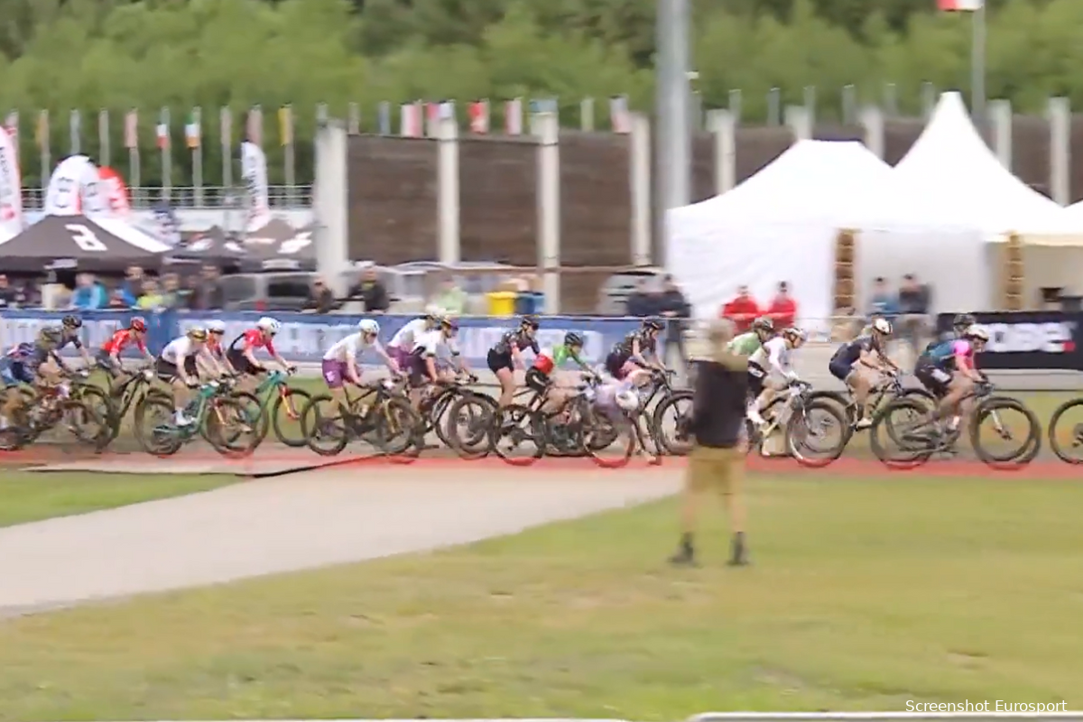 🎥 Puck Pieterse ondanks lelijke val vijfde op Short Track Nove Mesto, Tom Pidcock kan het niet bolwerken