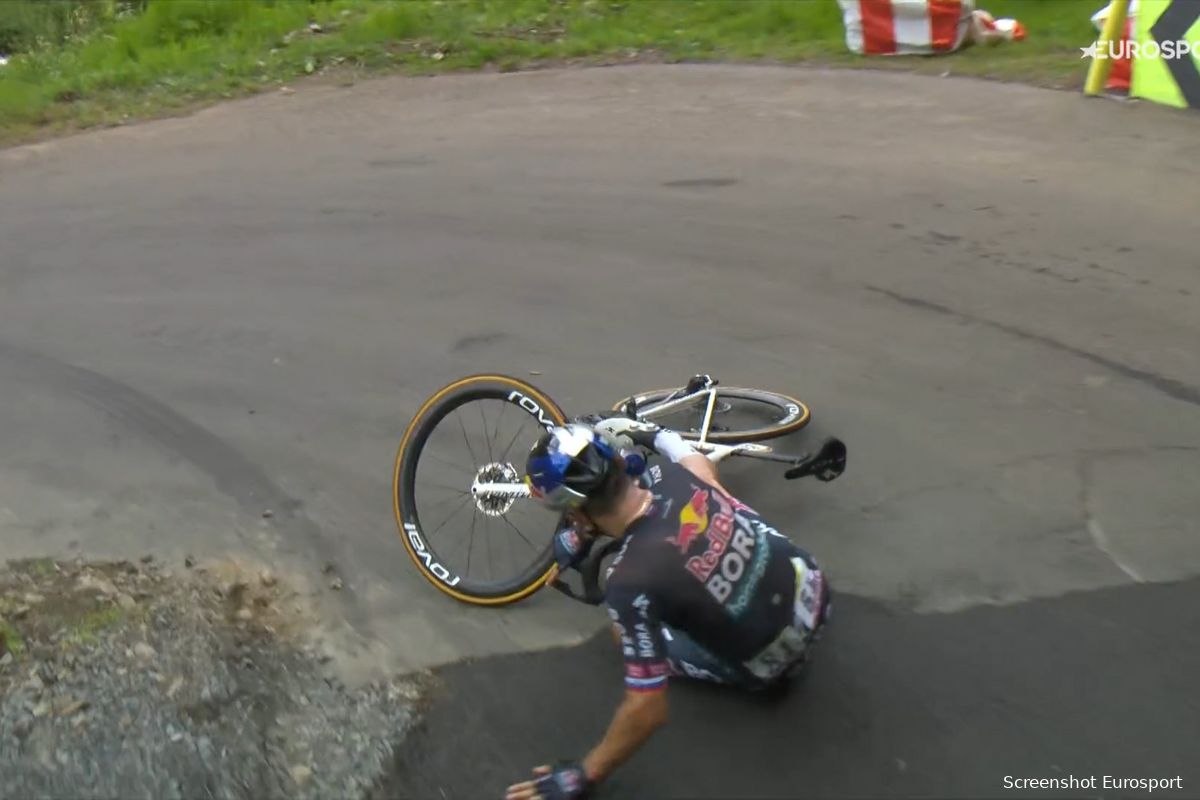 🎥 Roglic saved by the bell: Slovenian falls in finale, but loses no time to Evenepoel