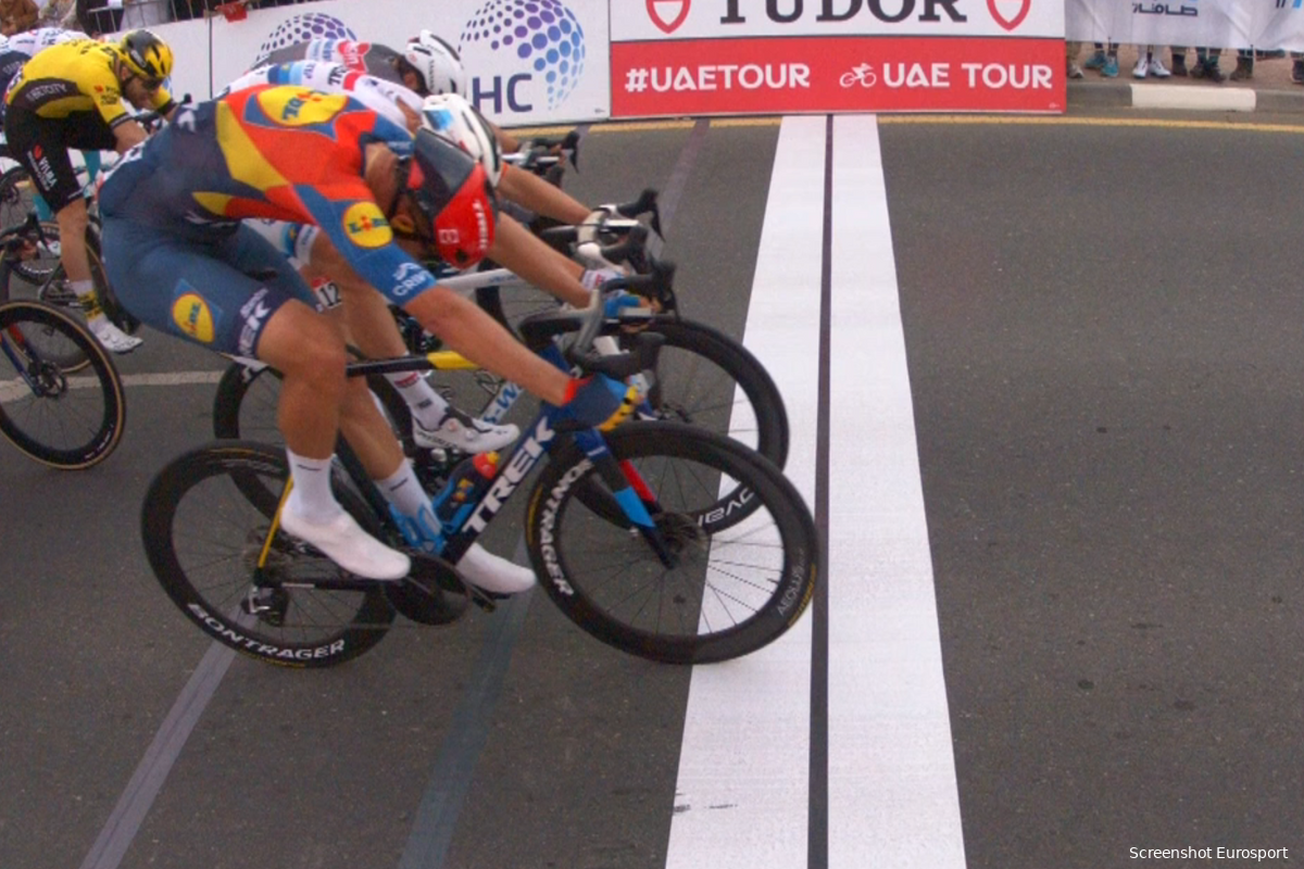 Waaiers, gebeuk, gekwak en een magnifieke sprint: Milan heeft weer grootste explosie in UAE Tour