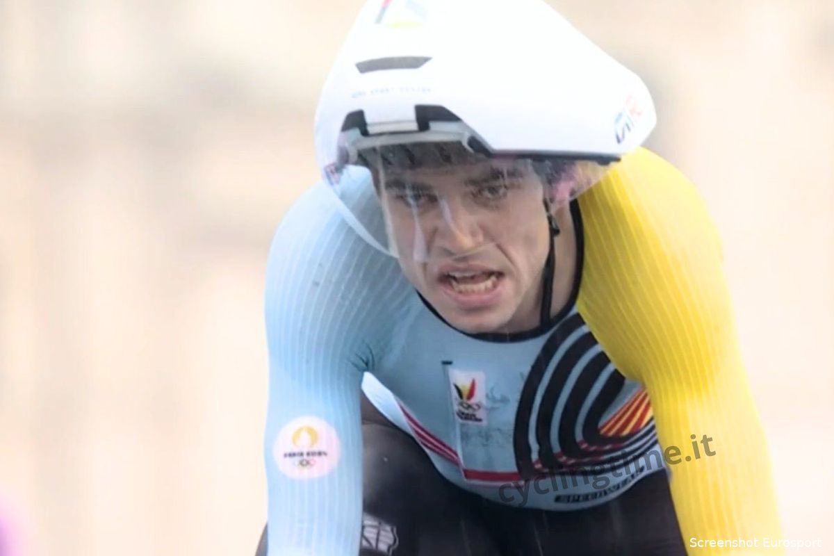 Bronzen Van Aert had na lange tijd 'weer macht' in de benen en pakte